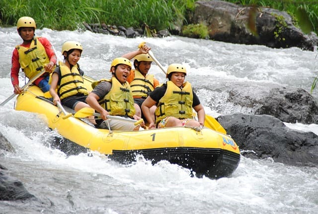 Trishuli River Rafting image 1